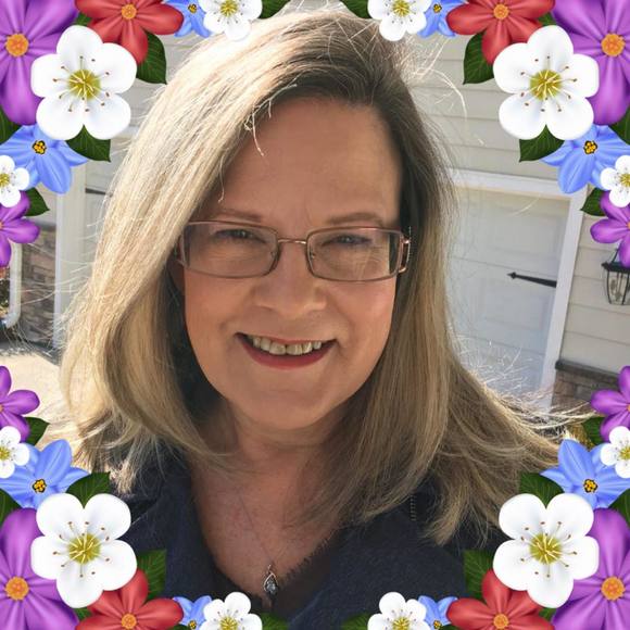 Meet your Posher, Derinda - Picture 1 of 1